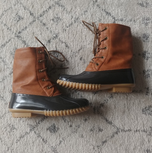 vegan duck boots